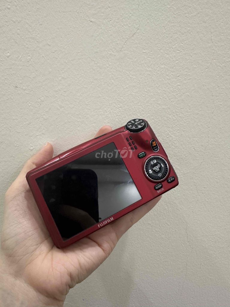 Máy ảnh Fujifilm Finepix F900EXR Đỏ. Mua bán Máy ảnh, Máy quay tại Quận Thanh Xuân Hà Nội được đăng bởi Nguyễn Hà Chi hình 1