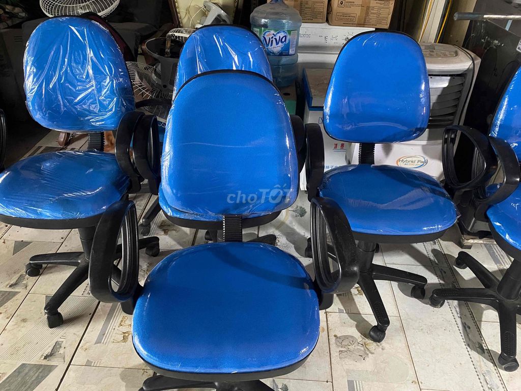 Ghế xoay văn phòng Hòa Phát Xanh dương Vải. Mua bán Đồ dùng văn phòng tại Huyện Hoài Đức Hà Nội được đăng bởi đồ thanh lý hình 1