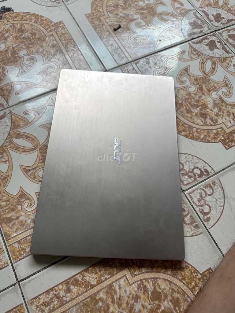 Acer Swift i5 Gen 8 4GB/256GB Bạc. Mua bán Laptop tại Thành phố Biên Hòa Đồng Nai được đăng bởi Thu mua laptop xác laptop pc toàn quốc hình 1