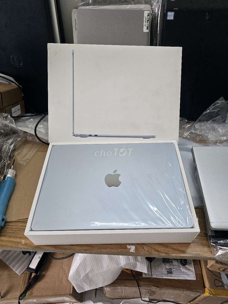 Apple MacBook Air M4 16GB/256GB Bạc. Mua bán Laptop tại Thành phố Nam Định Nam Định được đăng bởi hung hình 1