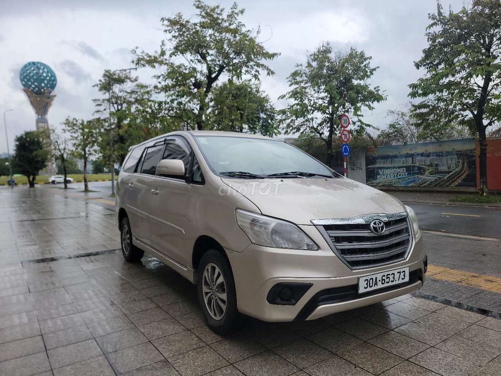 Toyota Innova 2016 2.0E - 11000 km. Mua bán Ô tô tại Quận Nam Từ Liêm Hà Nội được đăng bởi Thu HN hình 3
