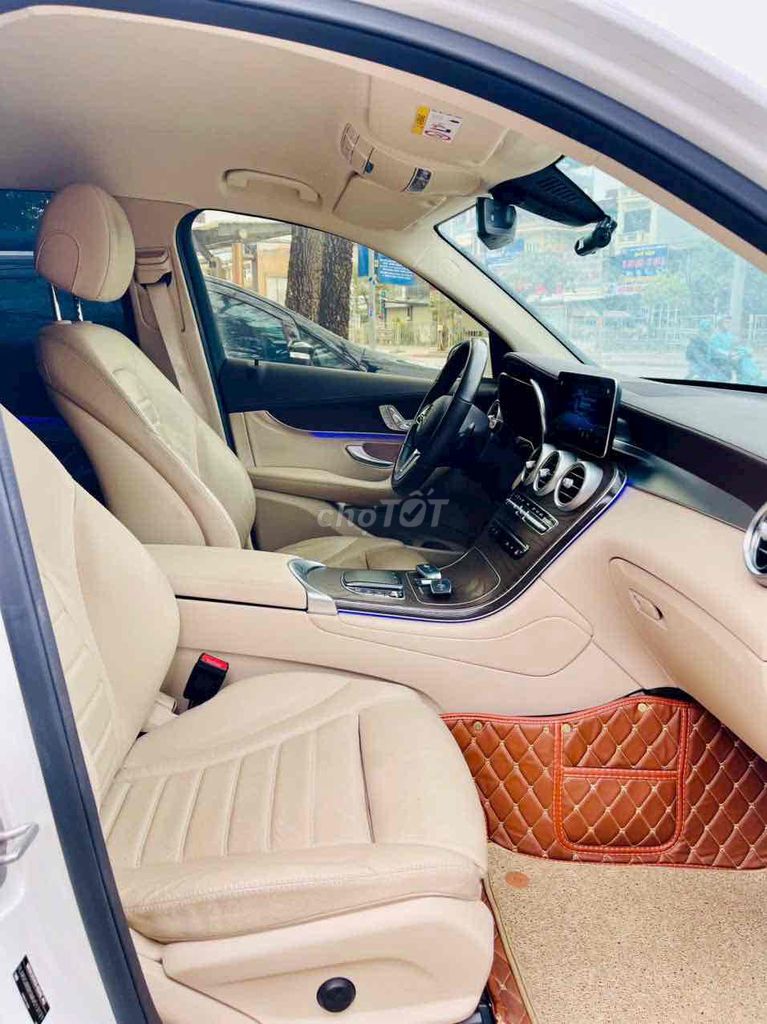 GLC200 2022 một chủ sơn zin 100%. Mua bán Ô tô tại Quận Hoàng Mai Hà Nội được đăng bởi Phạm quang đồng hình 21
