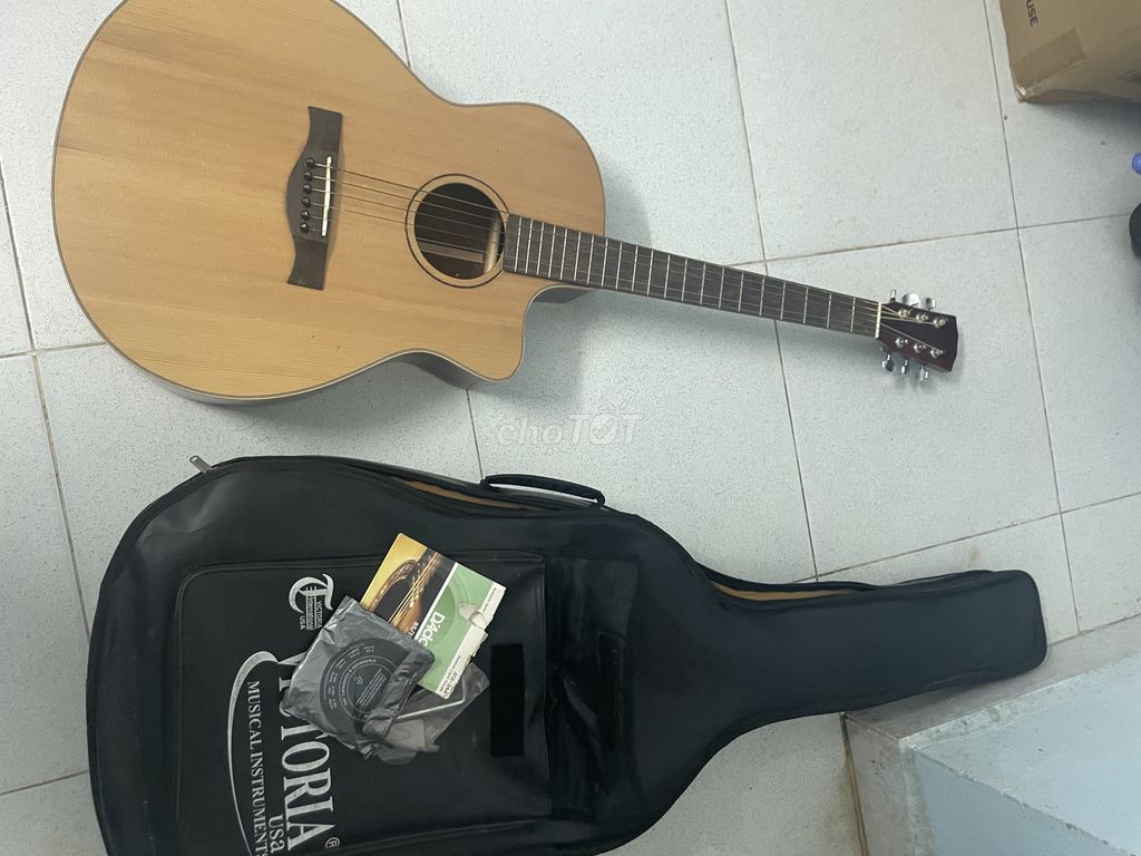 Đàn guitar acoustic Gỗ Nâu gỗ. Mua bán Nhạc cụ tại Quận Đống Đa Hà Nội được đăng bởi Quyết hình 1