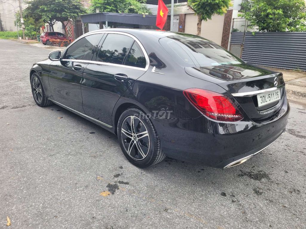 Bán mec 2020 C180 - 110000 km. Mua bán Ô tô tại Quận Kiến An Hải Phòng được đăng bởi QUÝ TRẦN AUTO hình 3