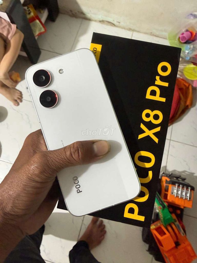 POCO X8 PRO. 12/256. TRẮNG. Mua bán Điện thoại tại Quận 12 Tp Hồ Chí Minh được đăng bởi Nguyễn Trung Đức hình 1