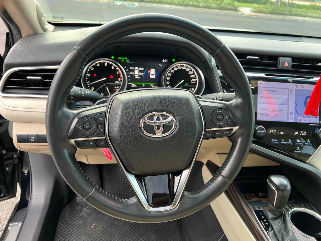 Toyota Camry 2021 2.5Q đen VIP 1 chủ tuyệt đẹp. Mua bán Ô tô tại Thành phố Thủ Đức Tp Hồ Chí Minh được đăng bởi Mr Điệp  hình 11