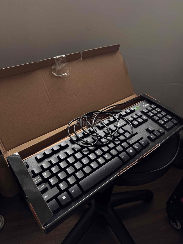 Bàn phím Fuhlen Đen đã unbox chưa sử dụng. Mua bán Phụ kiện (Màn hình, Chuột...) tại Quận 3 Tp Hồ Chí Minh được đăng bởi Vy Huynh hình 1