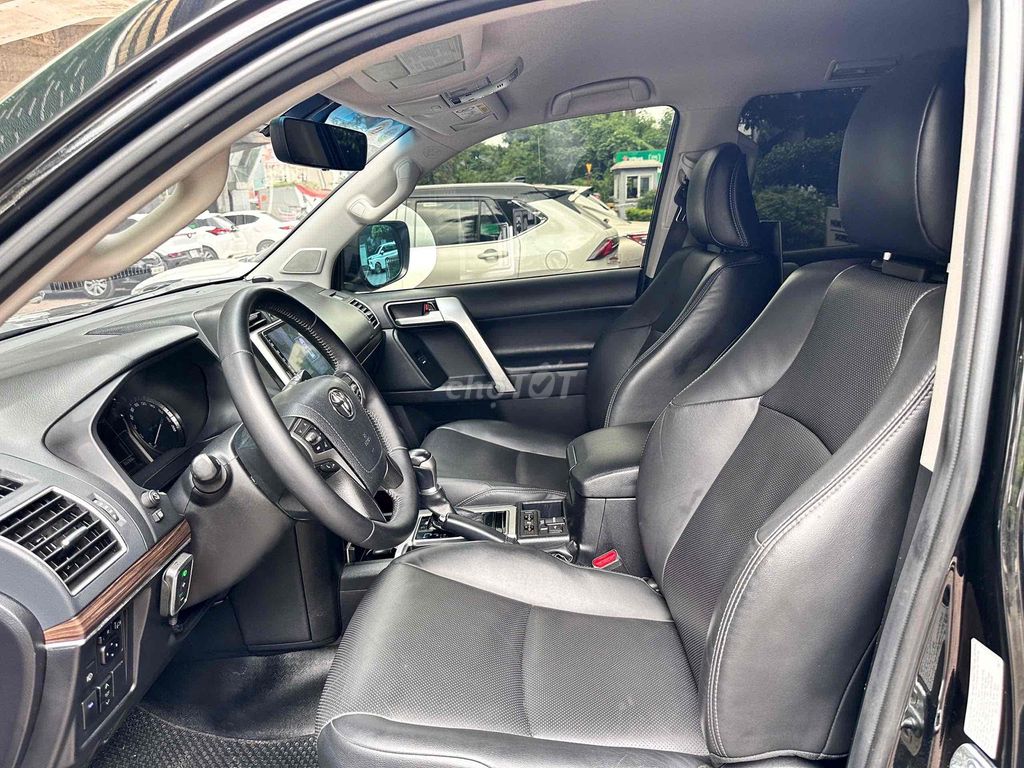 TOYOTA Hà Đông bán Prado 2020 6 vạn, lắp 400tr đồ. Mua bán Ô tô tại Quận Hà Đông Hà Nội được đăng bởi Toyota Hà Đông Tsure hình 5