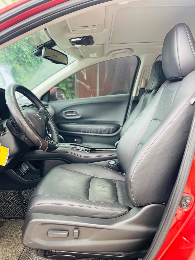 Honda HRV đăng ký 2022 một chủ!. Mua bán Ô tô tại Quận Hoàng Mai Hà Nội được đăng bởi Phạm quang đồng hình 16