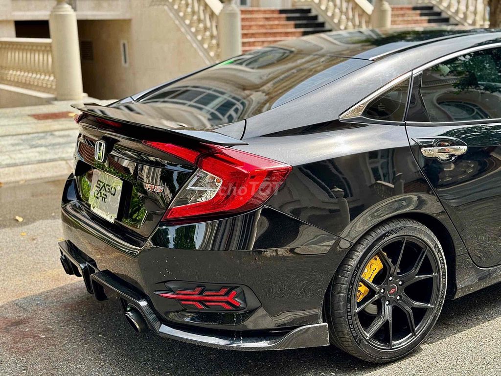 Civic RS 2019 odo 5vkm nhiều đồ xịn giá tốt. Mua bán Ô tô tại Thành phố Thủ Dầu Một Bình Dương được đăng bởi Tín hình 9