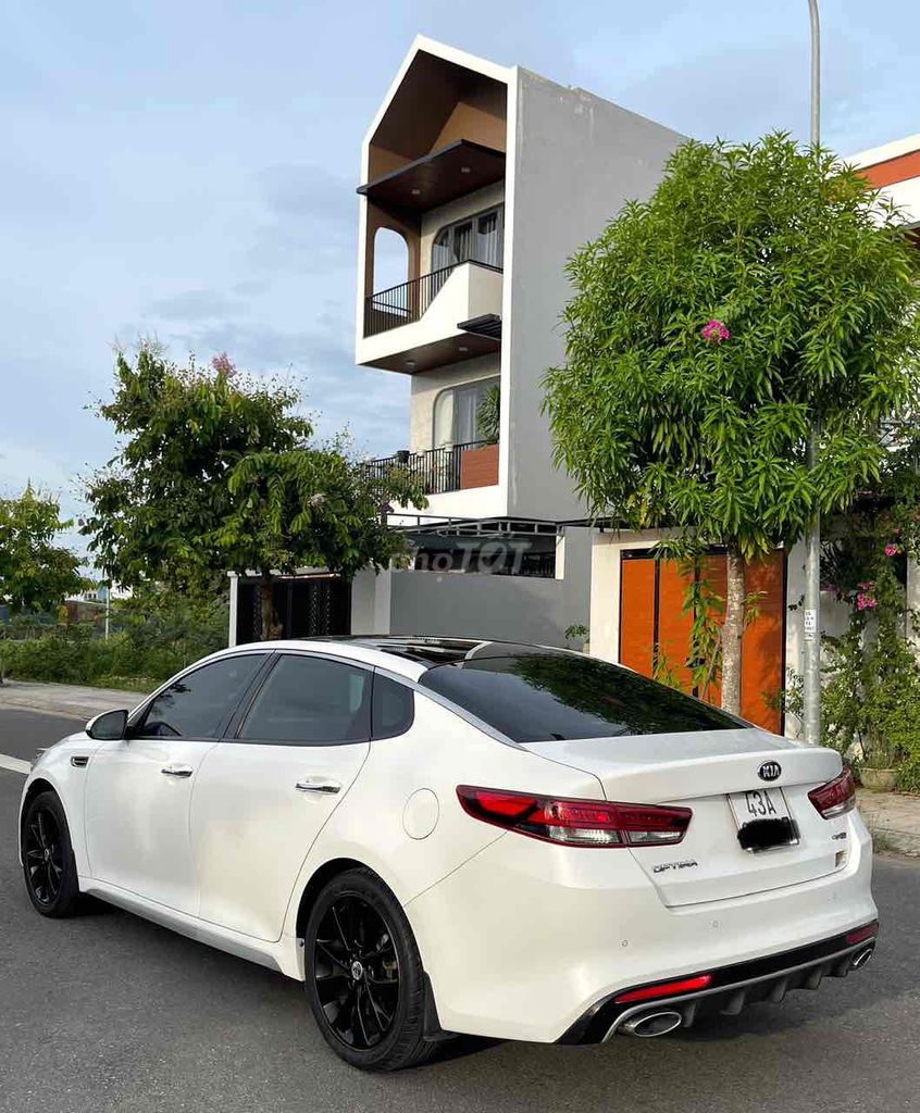 Kia Optima  2.4 GT line  bản full