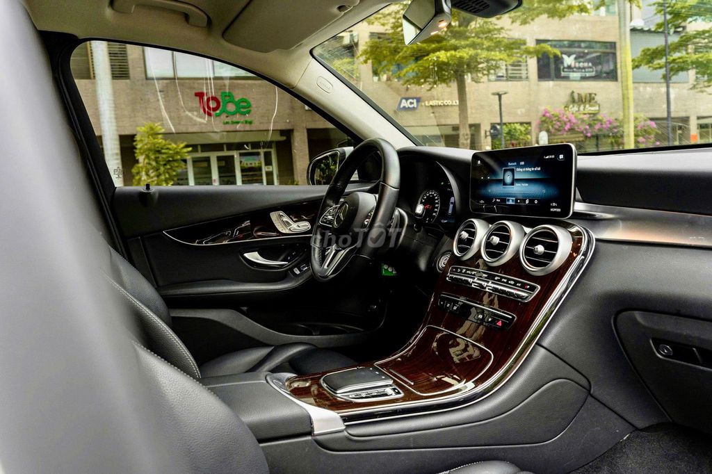 Mercedes GLC200 sx 2022 - sang trọng hiện đại. Mua bán Ô tô tại Quận Gò Vấp Tp Hồ Chí Minh được đăng bởi Trường Nguyễn Xe Sang hình 20