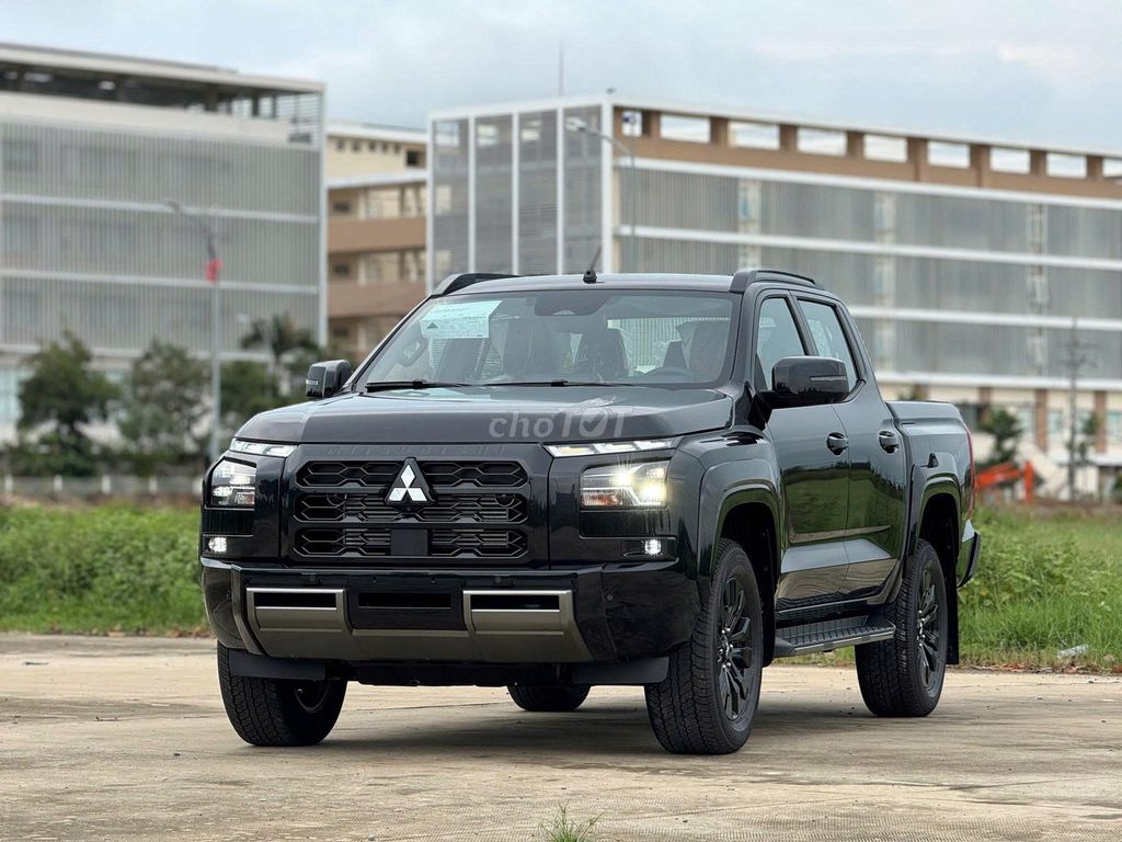 Triton 4X2AT PREMIUM — НЕВЫГОДНЫЙ СКЛАДСКОЙ СЛИВ