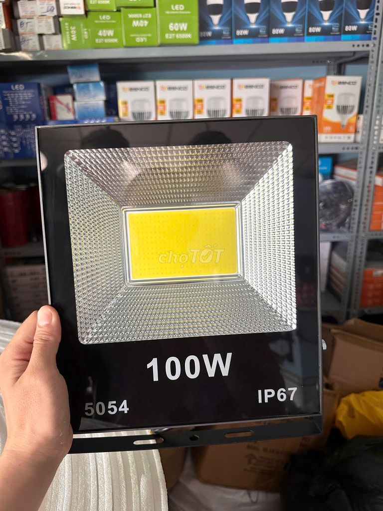 ĐÈN PHA COB 100W CHỐNG NƯỚC