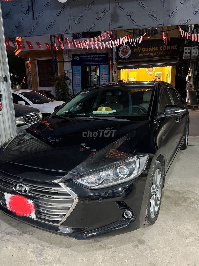 Hyundai Elantra 2018 2.0 AT - 700000 km. Mua bán Ô tô tại Quận Hoàng Mai Hà Nội được đăng bởi Thu Nguyễn Thị hình 1