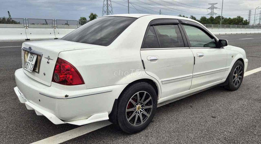 Ford Laser 2002 Номер детали 1,8 л, белый бензин, полный