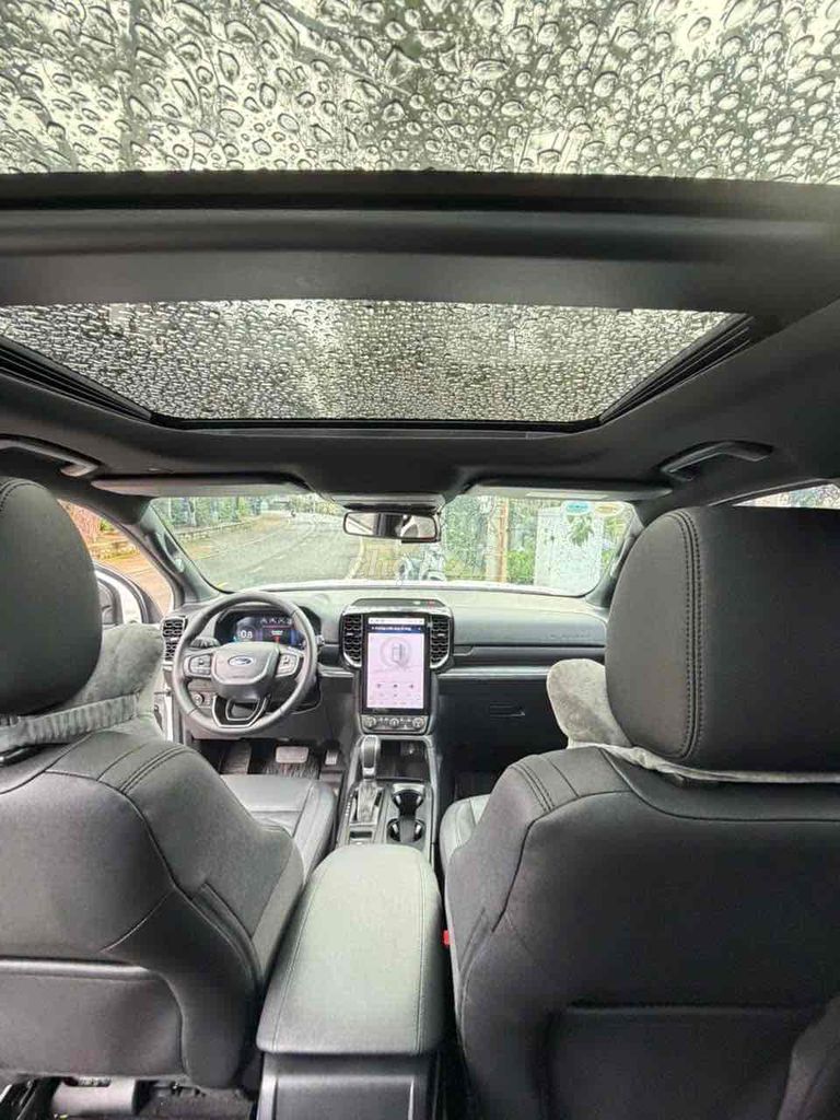 Ford Everest 2025 Titanium 2.0L 4x2 AT - 5000 km. Mua bán Ô tô tại Quận 12 Tp Hồ Chí Minh được đăng bởi Văn Bình hình 8