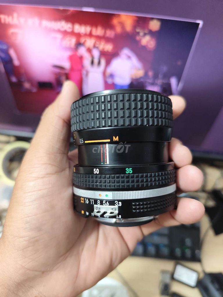 Ống kính Nikon MF chuyên chụp Macro