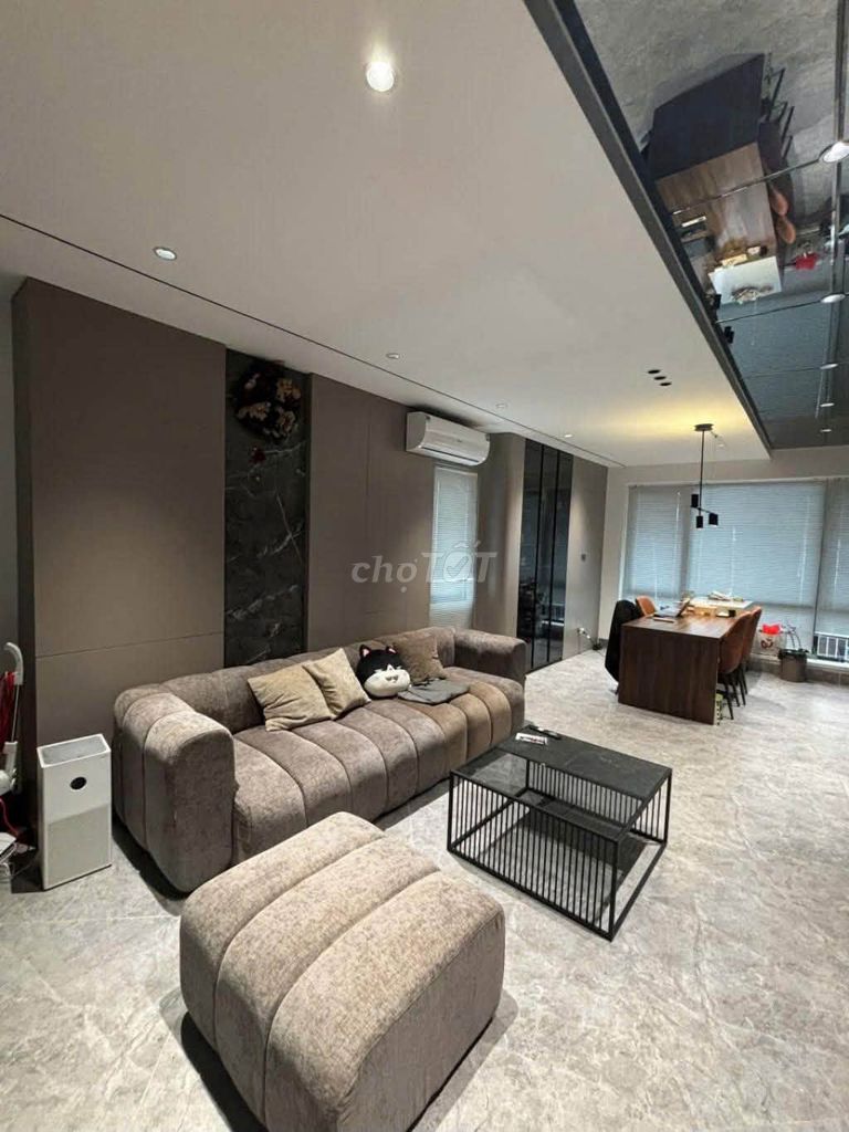 Таунхаус 6 этажей с лифтом на улице Транг, Лонг Бьен, 50 м², 12 миллиардов