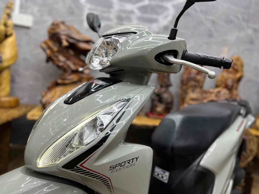 👉Vision 2023 chính chủ bstp bản thể thao bánh lớn. Mua bán Xe máy tại Quận 7 Tp Hồ Chí Minh được đăng bởi Xe Cũ Hiếu CT hình 10