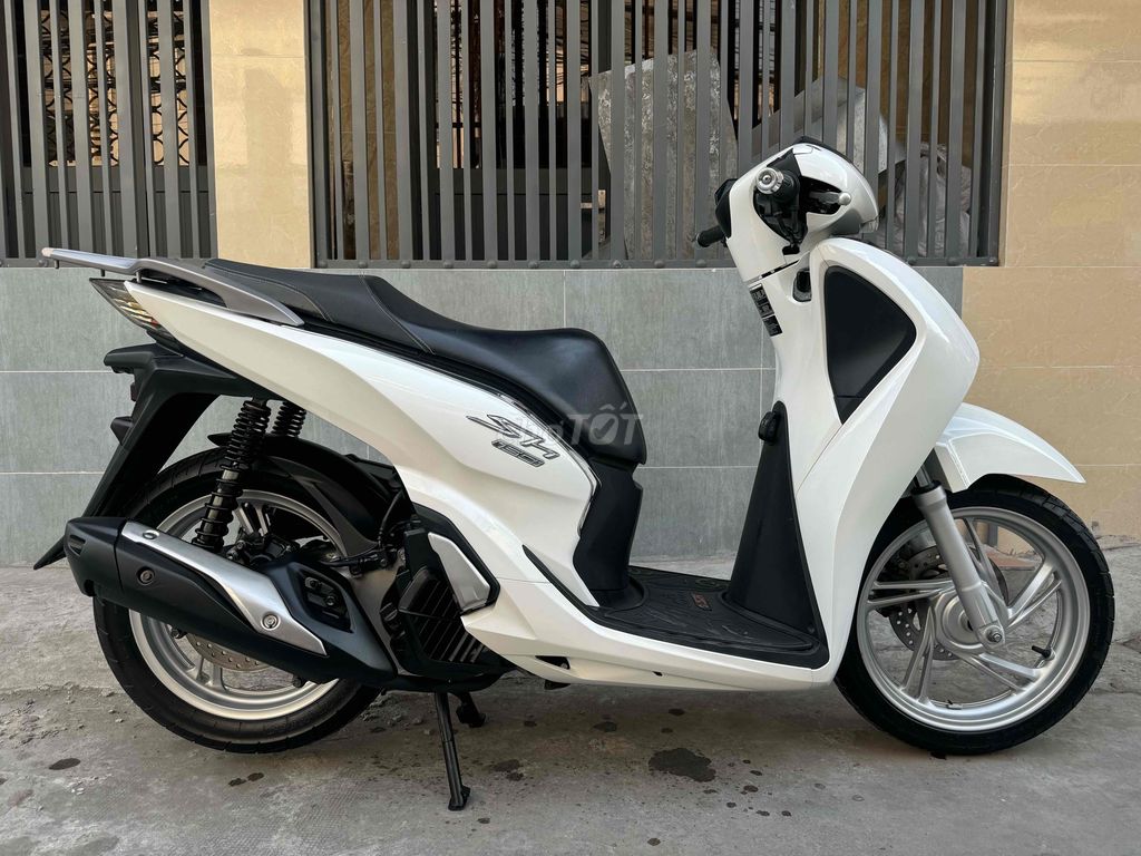 Sh 150 Abs 2018 xe đẹp máy zin Bao hồ sơ chỉ 66tr