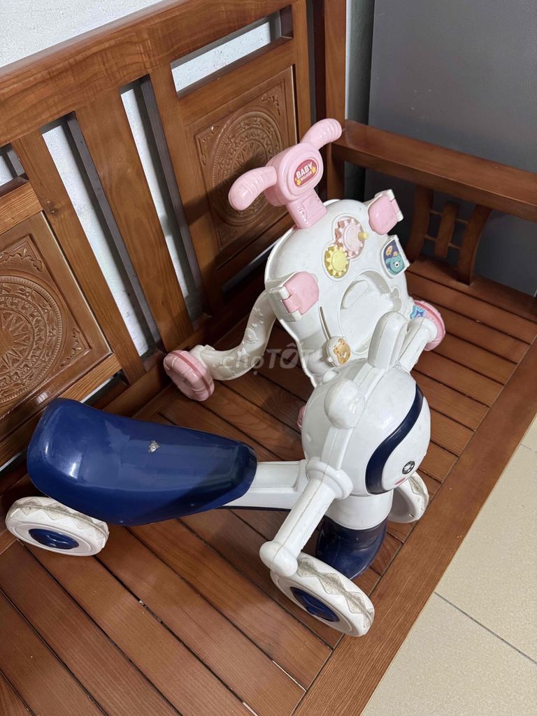 Xe chòi chân Hồng, Trắng, Bô tập đi vệ sinh cho be. Mua bán Mẹ và bé tại Quận Hà Đông Hà Nội được đăng bởi Ji Mei hình 1