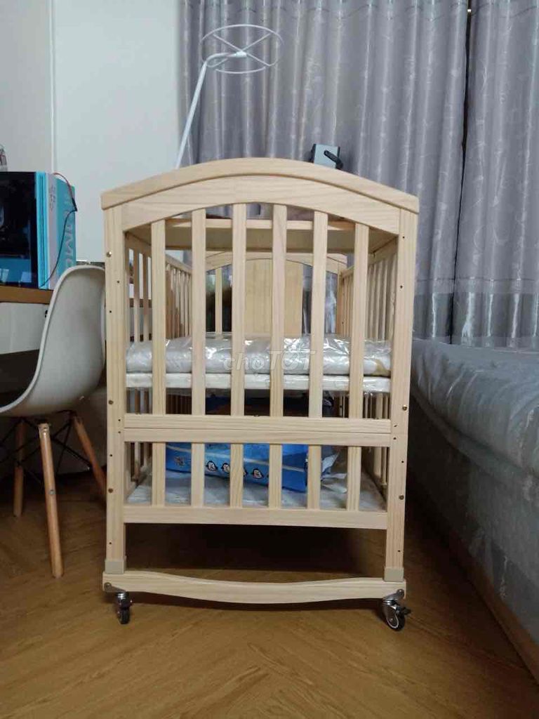Nôi cũi đa năng Chilux cho bé. Mua bán Mẹ và bé tại Huyện An Dương Hải Phòng được đăng bởi Phong Phong hình 1