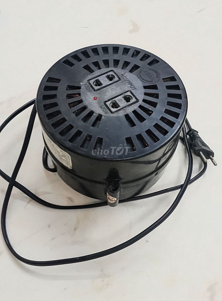 Biến áp tự ngẫu LIOA 1500VA Đen. Mua bán Nội thất, đồ gia dụng khác tại Quận Đống Đa Hà Nội được đăng bởi Mr Cuong hình 1