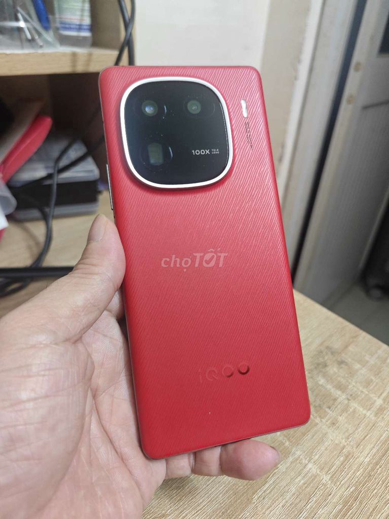 Vivo Iqoo 12 Pro 16GB/256GB Đỏ. Mua bán Điện thoại tại Quận Tân Phú Tp Hồ Chí Minh được đăng bởi Khoa hình 1
