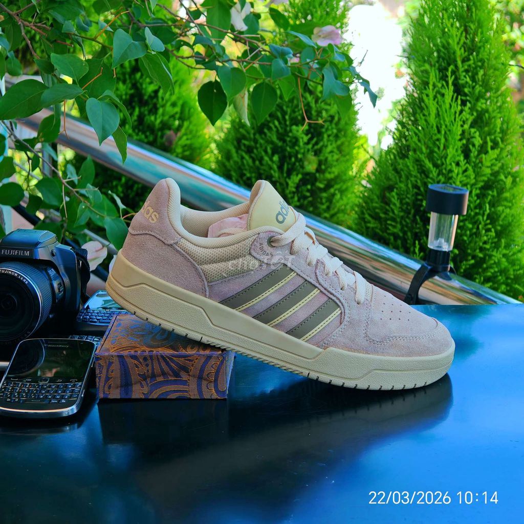 [CHÍNH HÃNG] Adidas Rivalry mua mới 2tr7 mới 99%. Mua bán Giày dép tại Thành phố Dĩ An Bình Dương được đăng bởi chú CÔNG AN bán giày CHÍNH HÃNG hình 1