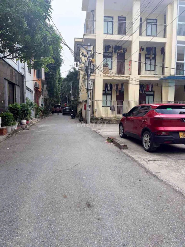 Vị trí đẹp Đúc Gian Long Biên Hà Nội