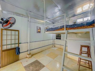 TRỌ SINH VIÊN 3 TRIỆU SÁT VĂN LANG CÓ GÁC CỬA SỔ MÁY LẠNH BẾP WC RIÊNG