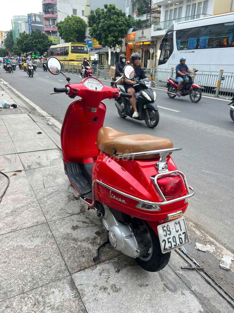 Piaggio vespa LX 2012 mới 90% Bstp chính chủ. Mua bán Xe máy tại Quận Tân Phú Tp Hồ Chí Minh được đăng bởi Tuanduy hình 4