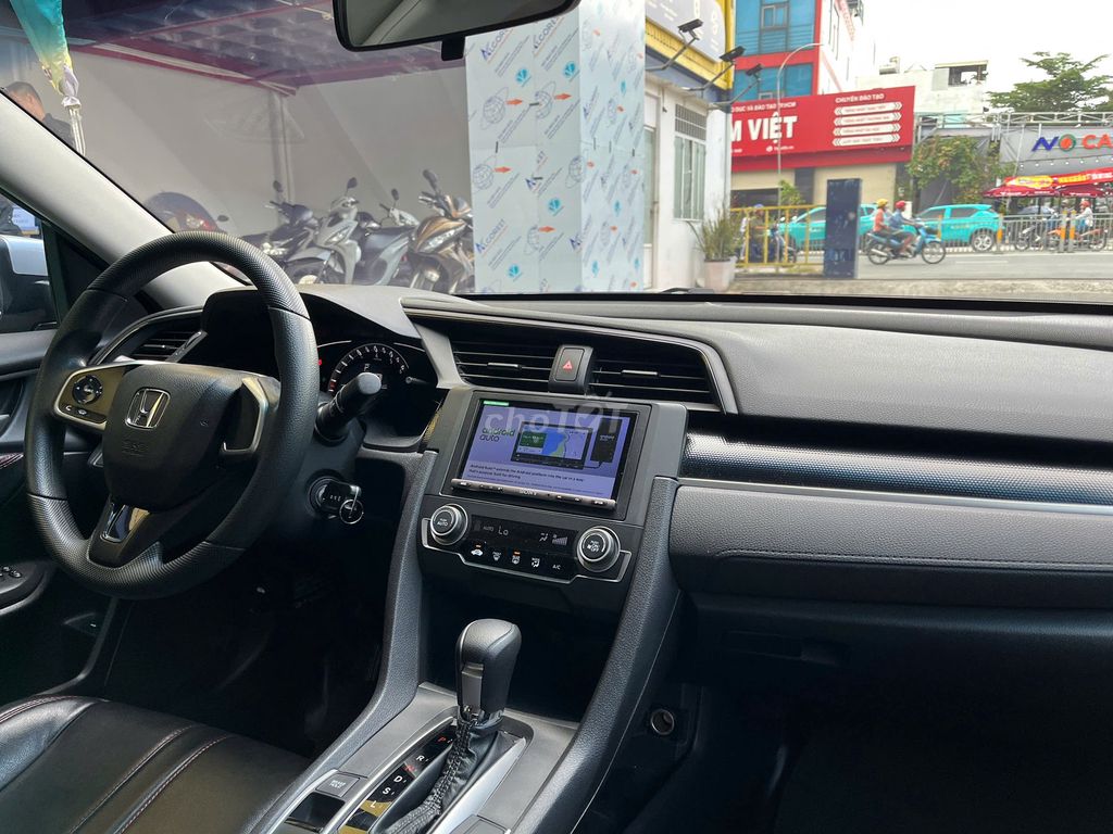 HONDA CIVIC 1.8E 2019 GIA ĐÌNH LƯỚT 1 CHỦ VAY 70%. Mua bán Ô tô tại Quận Bình Tân Tp Hồ Chí Minh được đăng bởi Hiếu hình 16