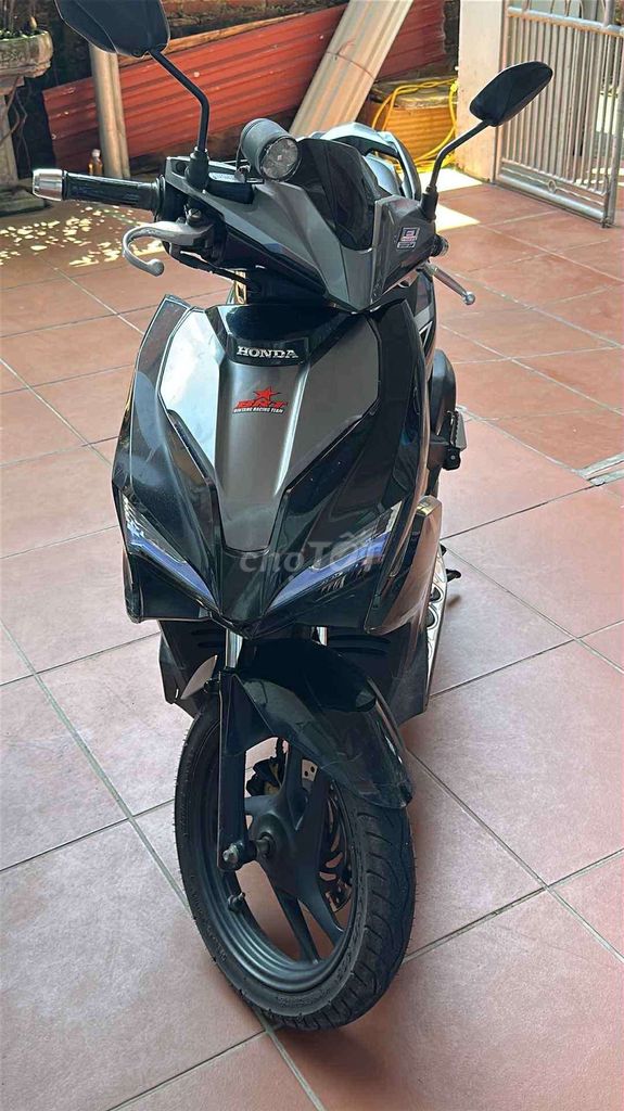 Bán hoặc sang xe lead. Mua bán Xe máy tại Thành phố Chí Linh Hải Dương được đăng bởi Tân Vũ hình 1