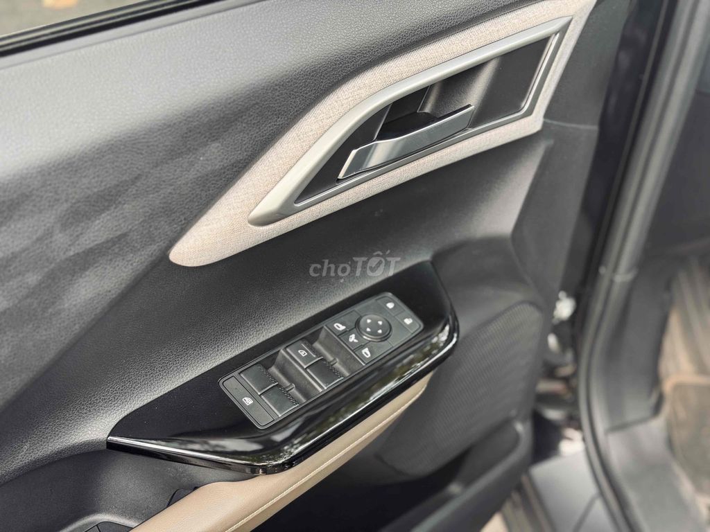 XFORCE 2024 FULL ĐEN 28.900 KM. Mua bán Ô tô tại Quận Bình Tân Tp Hồ Chí Minh được đăng bởi Huỳnh Thiên Bảo hình 11