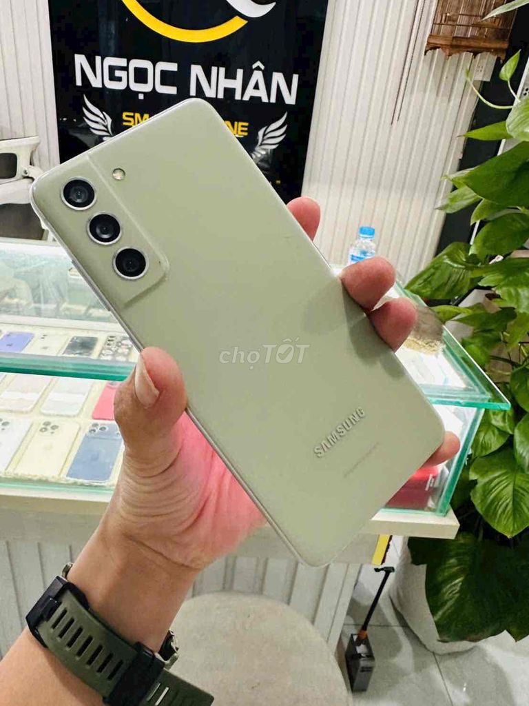 Samsung S21 FE (8/128G ) Việt Nam! Zin đẹp keng 99. Mua bán Điện thoại tại Thành phố Biên Hòa Đồng Nai được đăng bởi Oanh Hoang hình 1