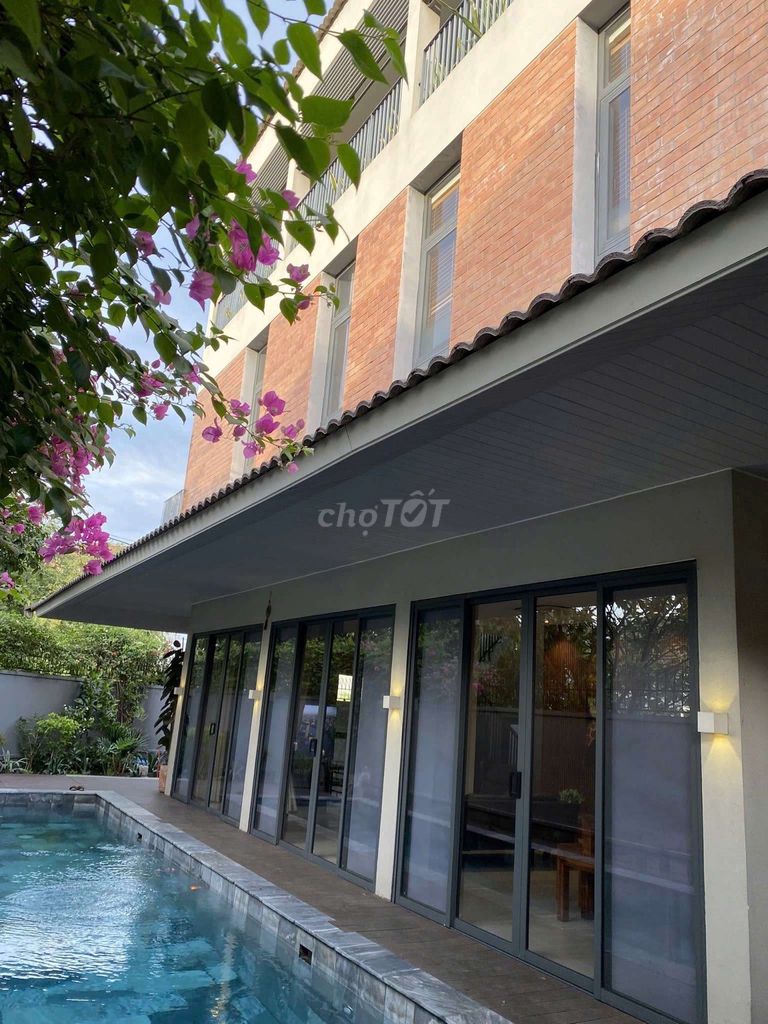 Biệt thự đẳng cấp 15m x 20m. Có Hồ Bơi Góc Ngã Tư Đường 25m Thạnh Xuân