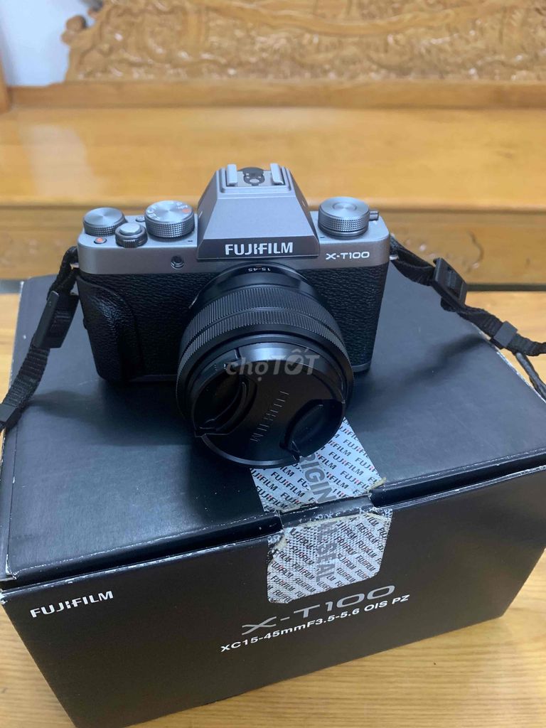 Fujiflim XT100 like new