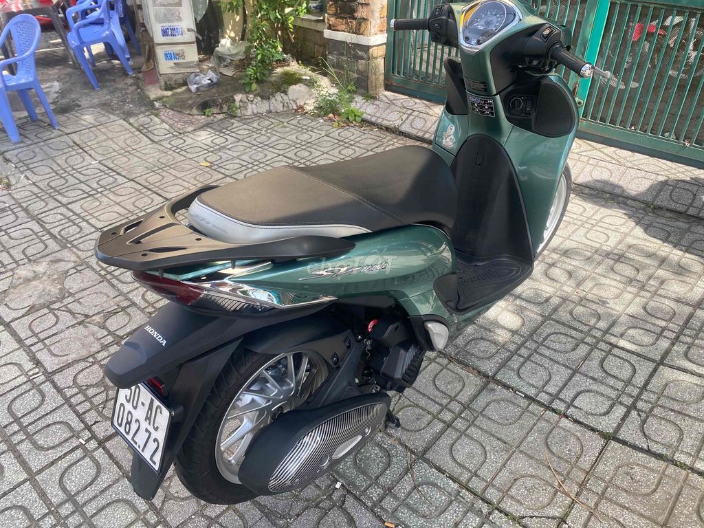 SH MODE 2025 THẮNG ABS MUA THÙNG 2025 CHẠY 5.200KM. Mua bán Xe máy tại Quận Bình Thạnh Tp Hồ Chí Minh được đăng bởi A HƯNG hình 9