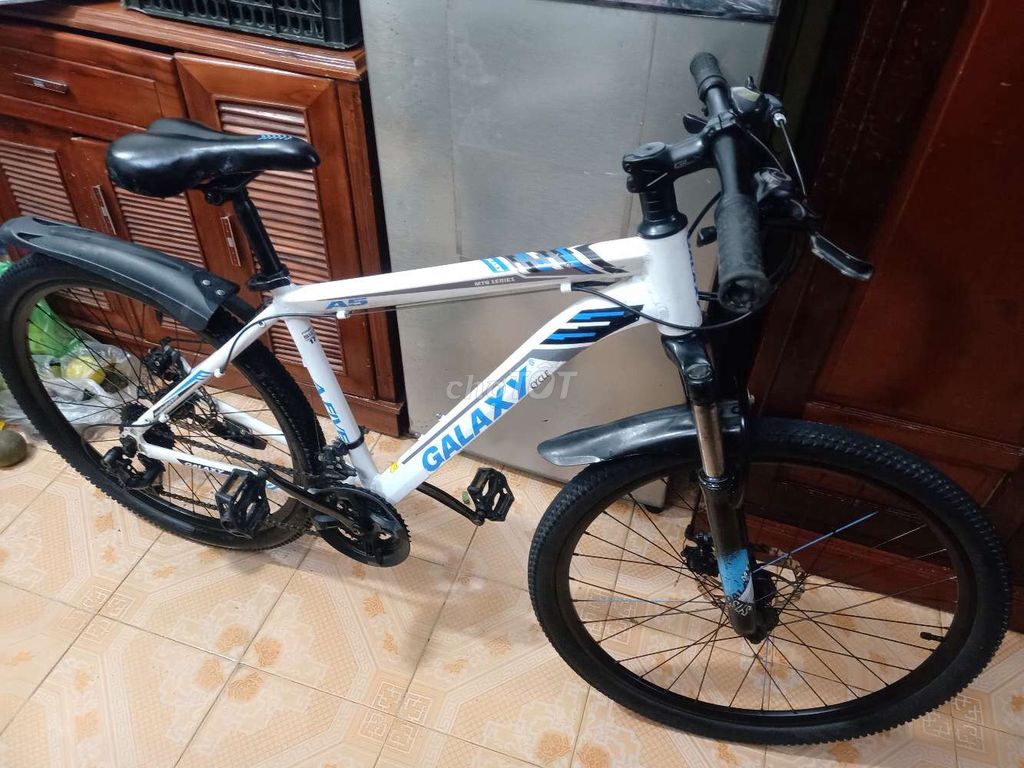 Xe đạp thể thao GALAXY khung nhốm vành 26. Mua bán Xe đạp tại Quận Ba Đình Hà Nội được đăng bởi van giang hình 2