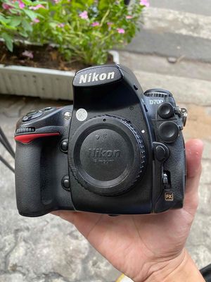 Máy ảnh Nikon D700 đẹp