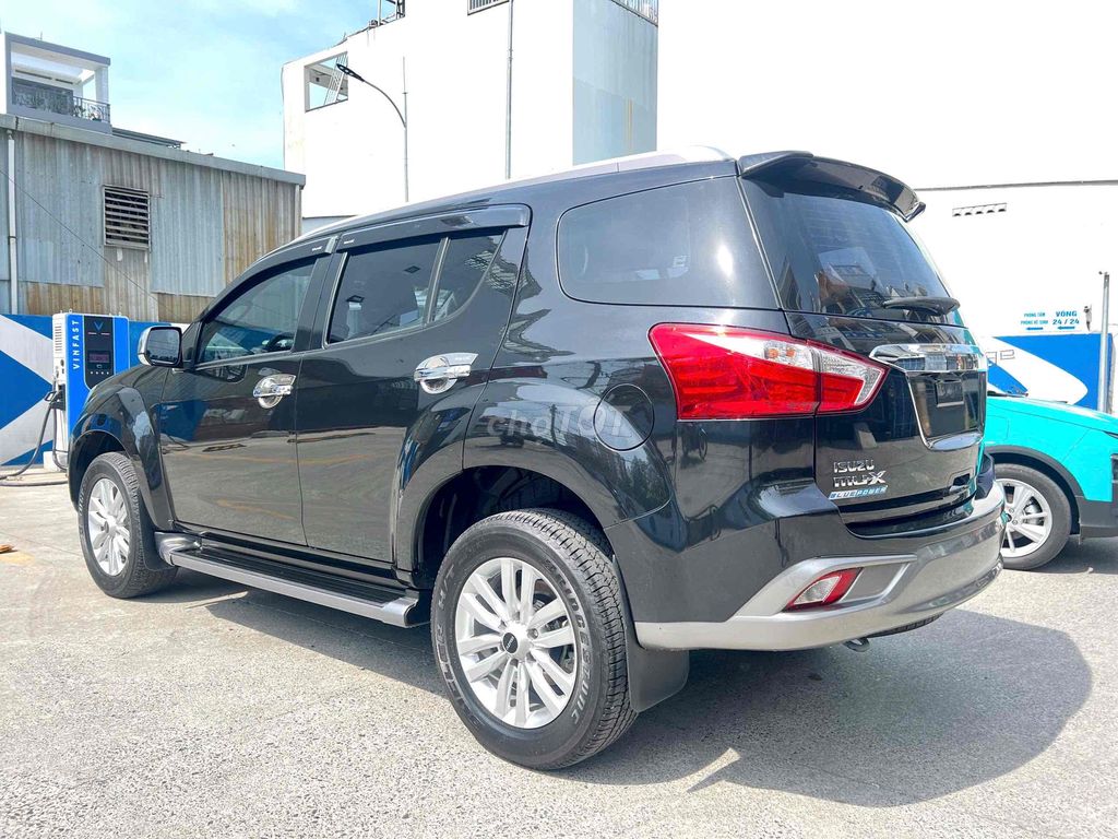 Isuzu Mu X 2018 1.9 4X2 AT - 88000 km. Mua bán Ô tô tại Quận Tân Phú Tp Hồ Chí Minh được đăng bởi phan khanh hình 4