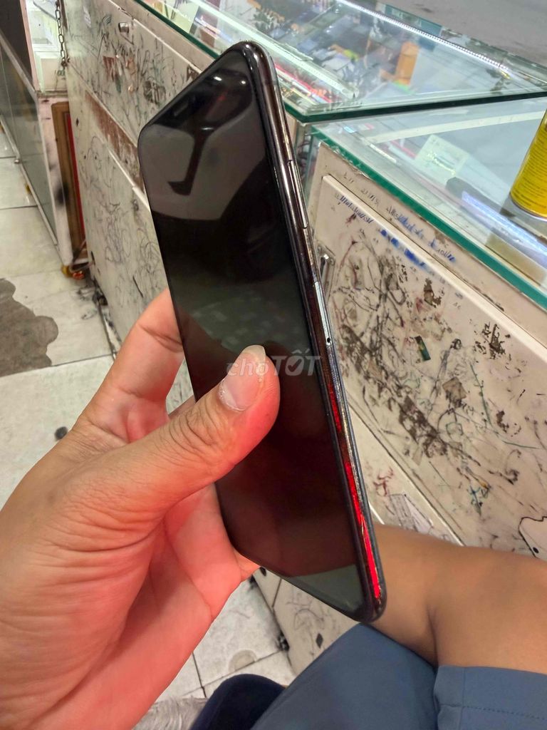 Apple iPhone XS Max 256GB Đen Quốc tế. Mua bán Điện thoại tại Thành phố Thuận An Bình Dương được đăng bởi cầm đồ Hà Minh Tâm  hình 1