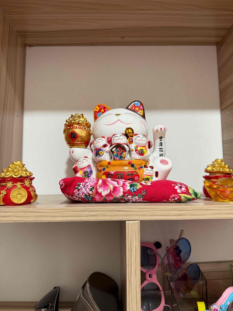 Tượng trang trí Gốm sứ Trắng. Mua bán Đồ sưu tầm, đồ cổ tại Quận Phú Nhuận Tp Hồ Chí Minh được đăng bởi Lương Thu Thuỷ hình 1