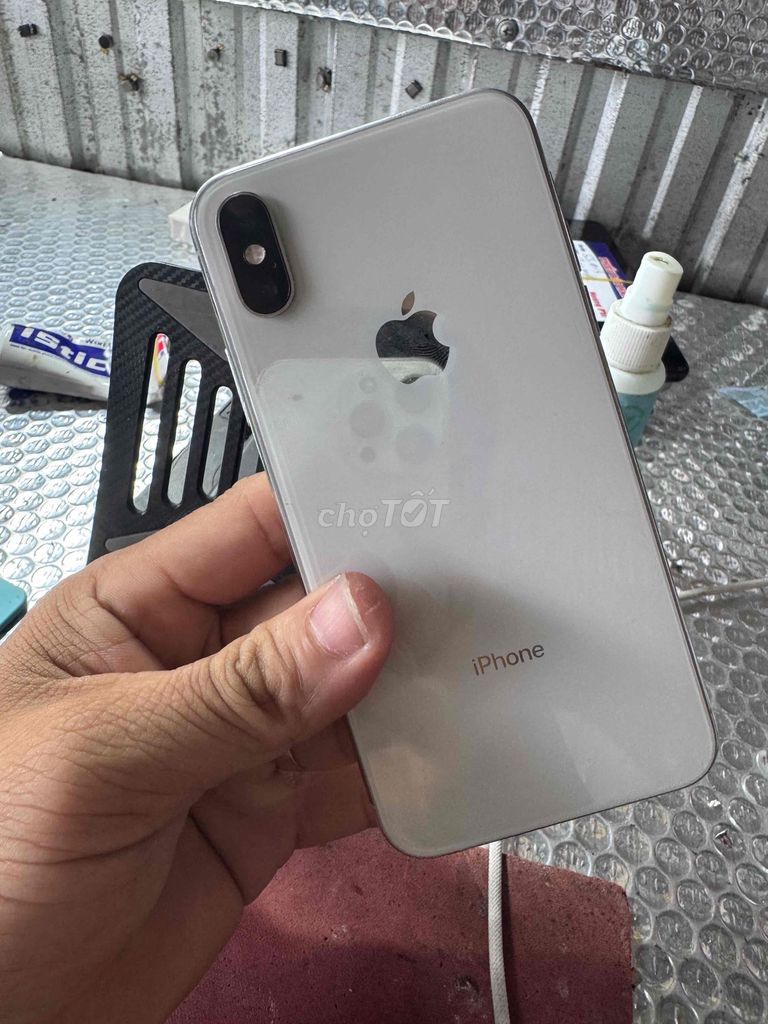 Apple iPhone Xs 256GB Bạc. Mua bán Điện thoại tại Huyện Thới Bình Cà Mau được đăng bởi hoang phi hình 1