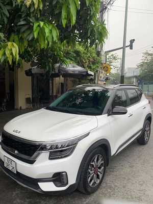 Kia Seltos 2022 1.6 premium  - 16000 km. Mua bán Ô tô tại Thành phố Dĩ An Bình Dương được đăng bởi Thiều Đại Dũng