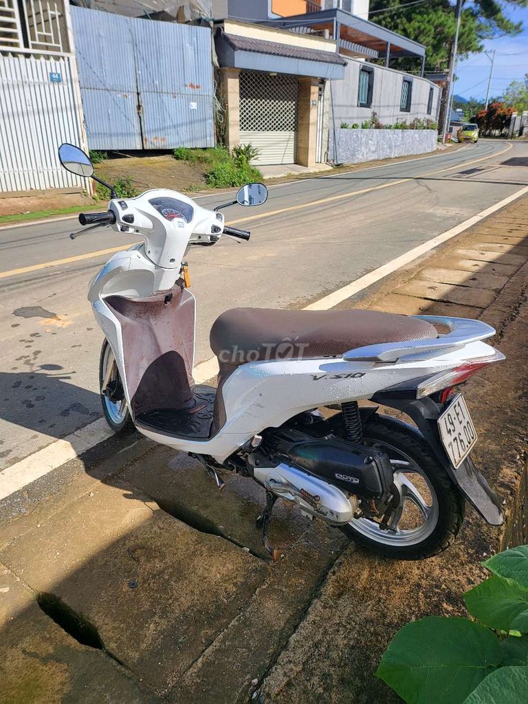 Cần bán Vision 2015. Mua bán Xe máy tại Thành phố Đà Lạt Lâm Đồng được đăng bởi Đồ gỗ cũ Đà Lạt hình 4