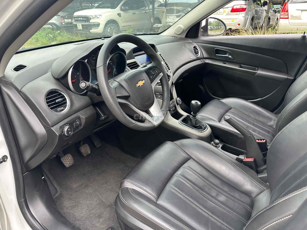 Chevrolet Cruze 2017 LT - 25000 km Trắng Siêu Mới. Mua bán Ô tô tại Quận Cầu Giấy Hà Nội được đăng bởi Vũ Kiên hình 17
