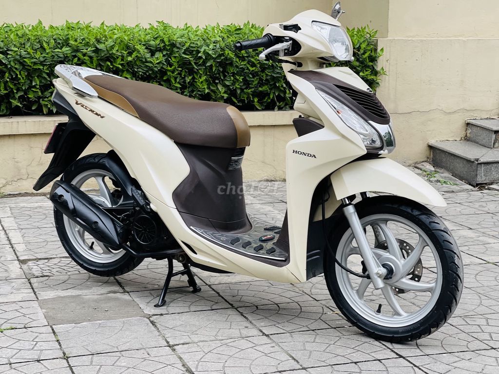 HONDA VISION MÀU KEM NGUYÊN ZIN XE 1 CHỦ ĐI BÁN. Mua bán Xe máy tại Quận Nam Từ Liêm Hà Nội được đăng bởi HẢI ĐĂNG hình 5